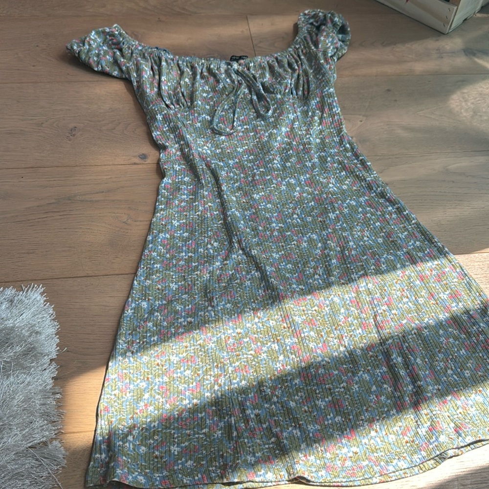 floral mini dress size small